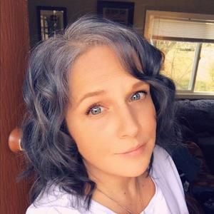 Meet your Posher, Alison